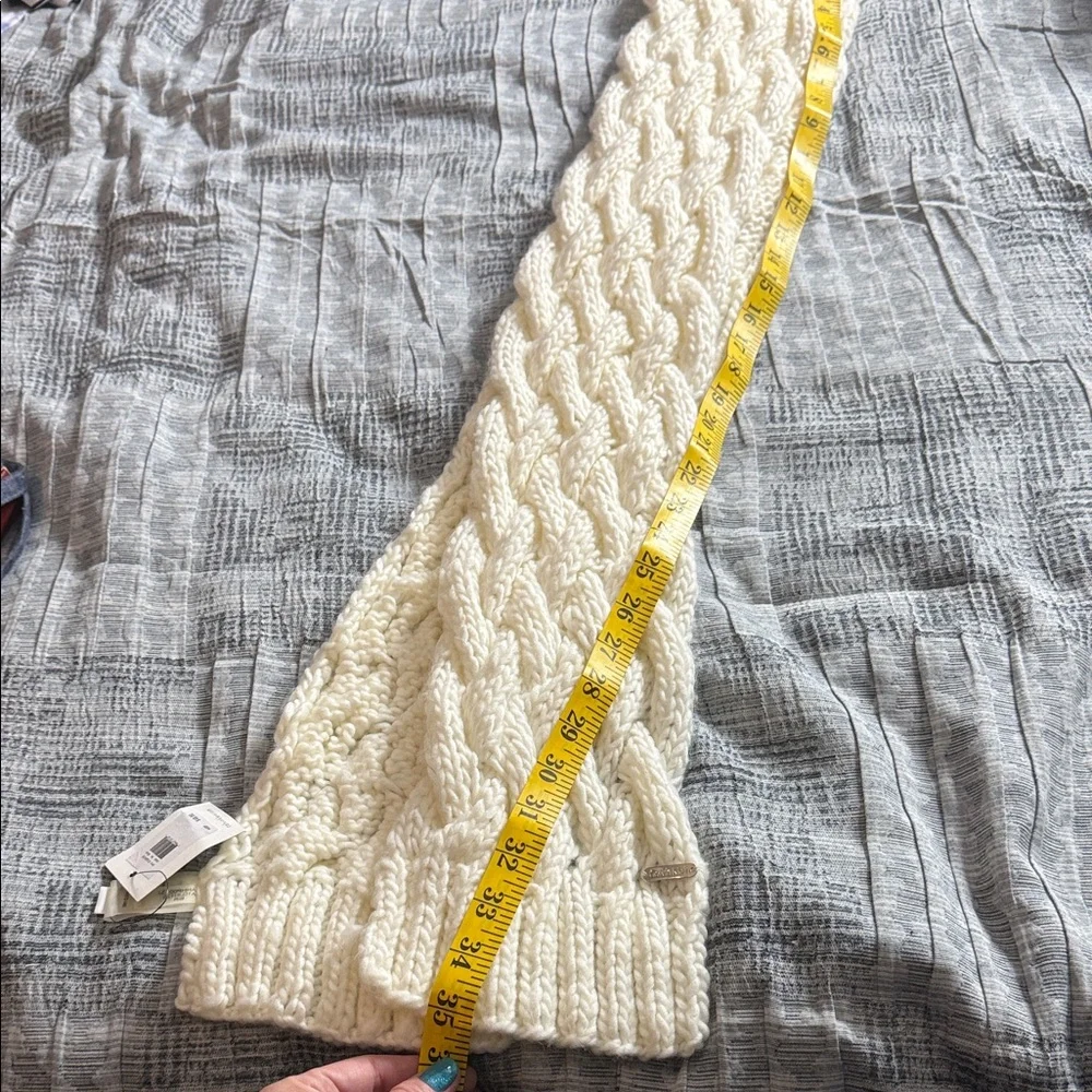 Calvin Klein Off White Chunky Knit Scarf 70” Long